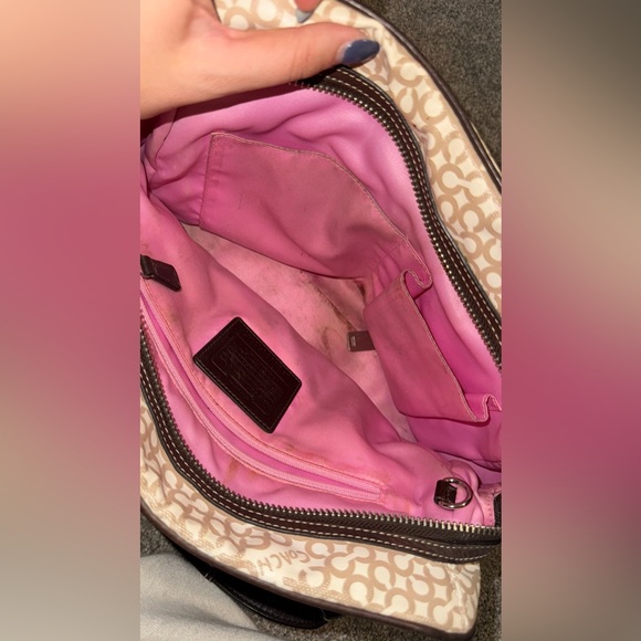 Vintage Coach Bag in Coated Canvas with Leather Trims and Straps - Picture 5 of 7